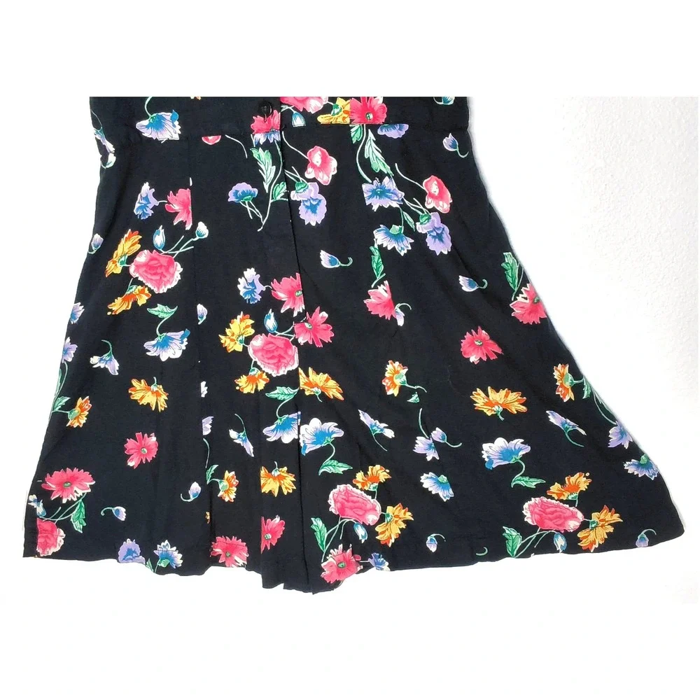 Access Vintage Floral Romper Shorts Women Small Black Short Sleeve‎ Button Front